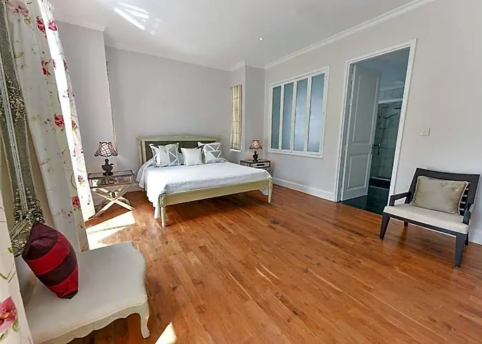 Chateau Elysium 5* Victoria
